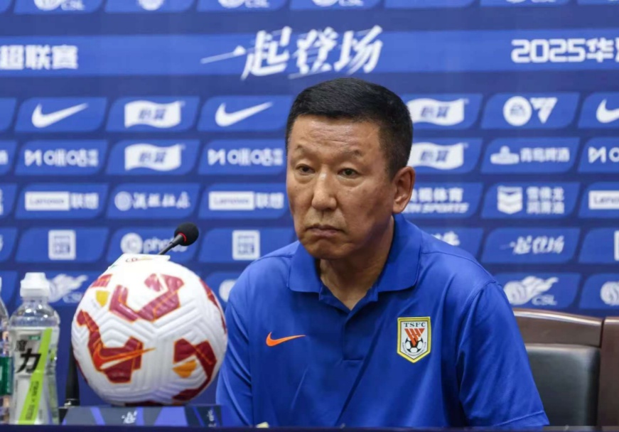 关于山东泰山：主教练崔康熙旧伤复发已回韩国治疗，将组建临时教练团队的信息