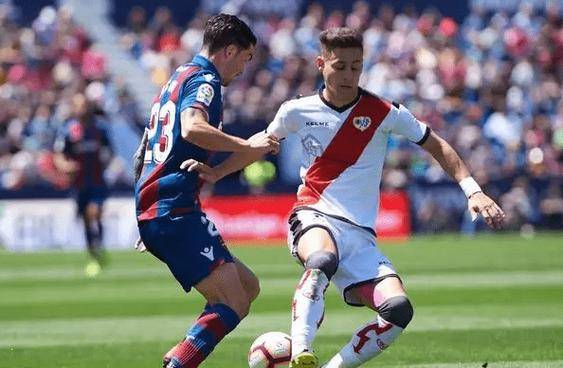 包含法甲前瞻：巴黎圣日尔曼VS昂热，最新比分预测的词条  第2张