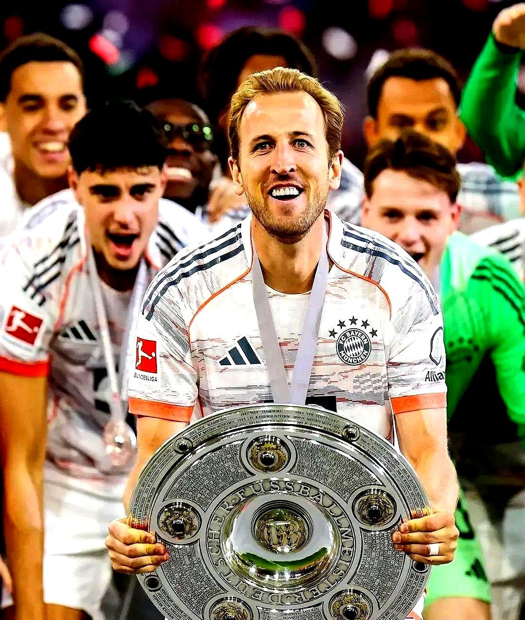 关于三大锋霸齐爆发！凯恩9场17球，姆巴佩9场13球，的信息  第2张