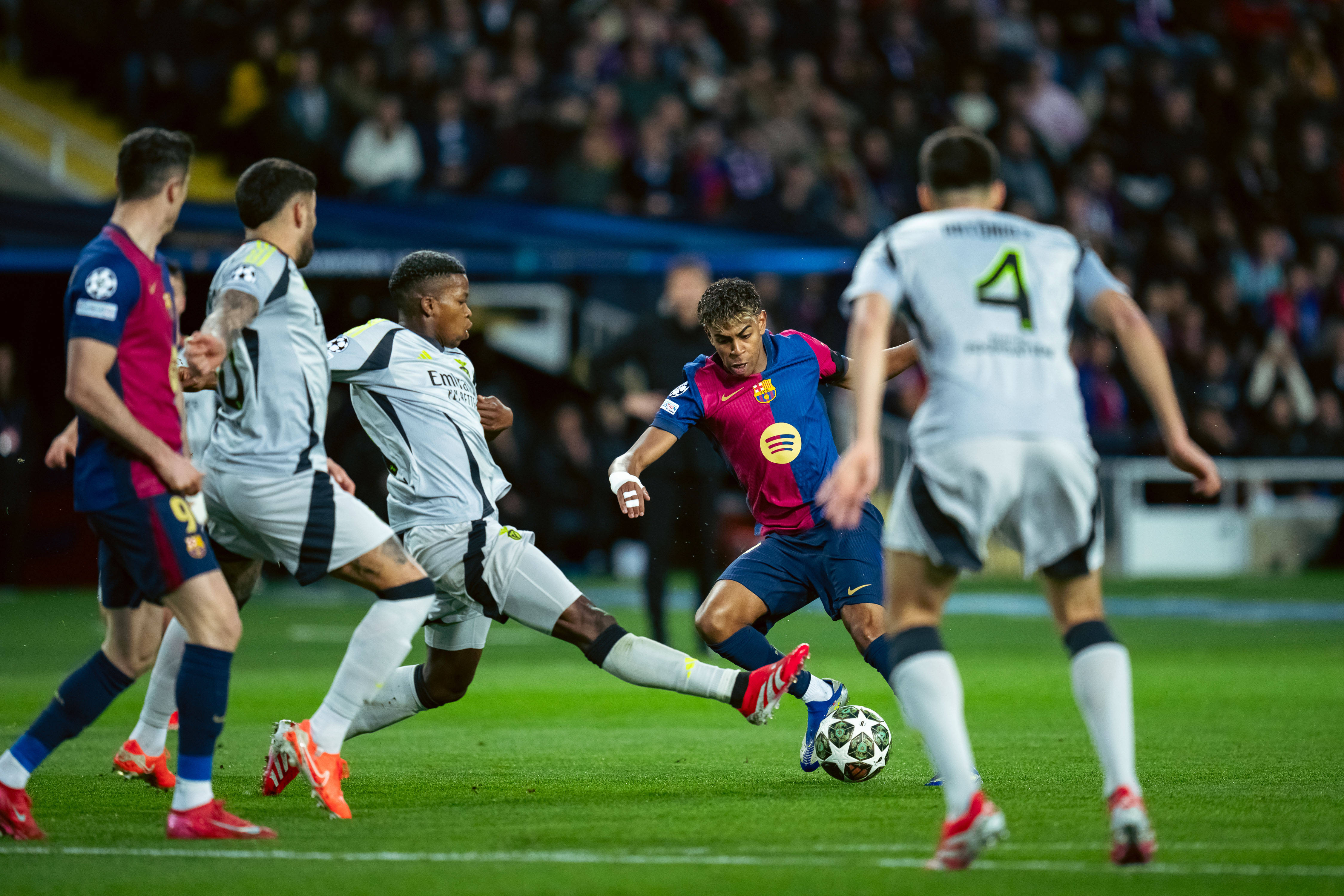 包含西甲巅峰之战!首场皇马对决巴萨经典对撞时间已定的词条 第2张