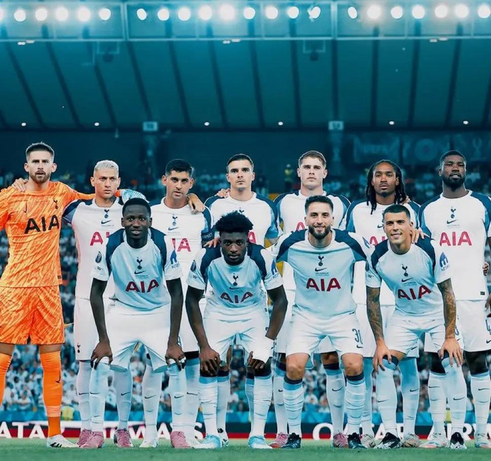 换帅的威力？曼联2轮不胜回降级区附近热刺2连胜0失球的简单介绍  第1张