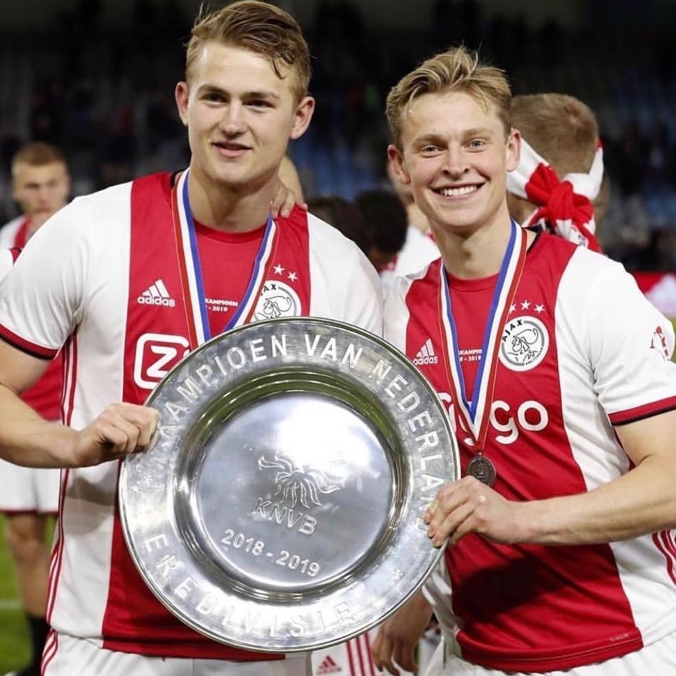 包含德容：我们进攻时的组织有待改善，但胜利实至名的词条