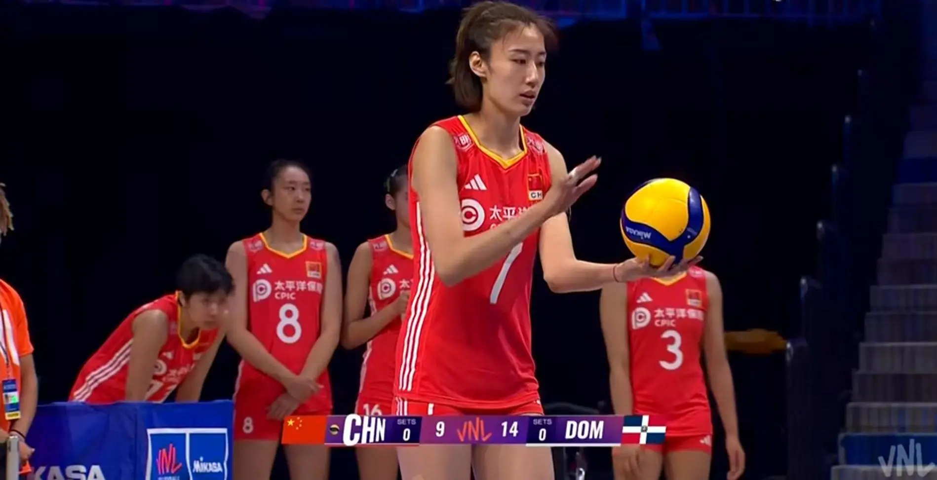 包含女排世锦赛16强剩2席中国队末轮与多米尼加争小组头名的词条  第2张