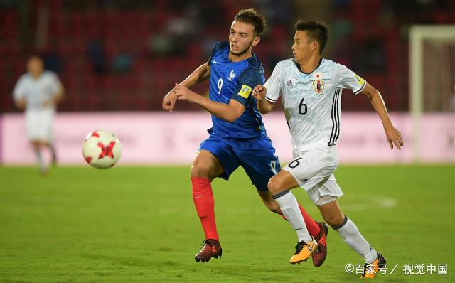 包含【观察】从两名新星“换家”看职业足球的成本的词条