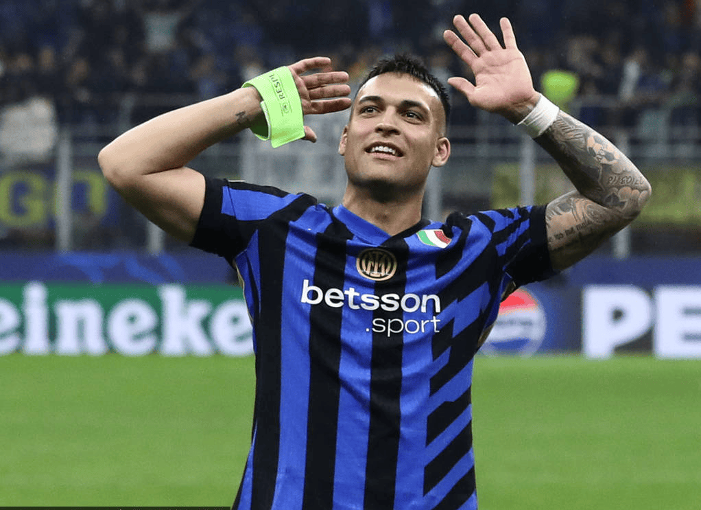 15岁英格兰天才边锋脱颖而出，引得巴萨蠢蠢欲动，未来的简单介绍