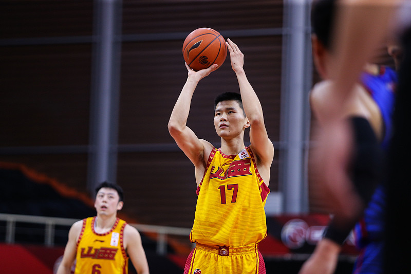 包含三进三出！丁伟生涯至今曾三次出任浙江主帅，但均难逃下课的词条