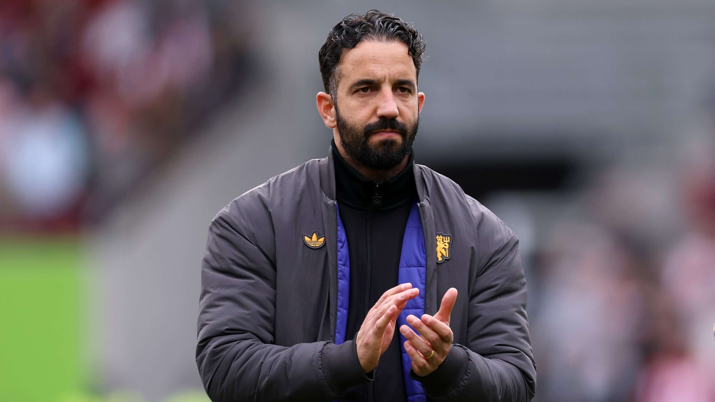 关于阿莫林表示，他“还能在曼联待几个月”，因为替补的“担忧”的信息