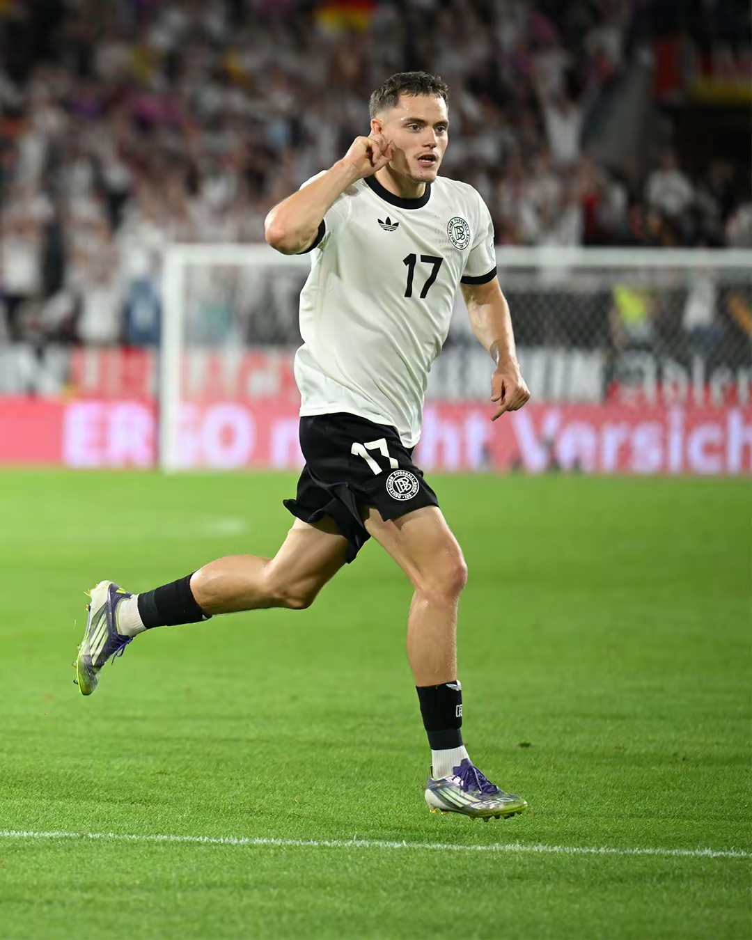 关于德甲第四轮三场压轴大战结果意外，积分榜格局已改变的信息