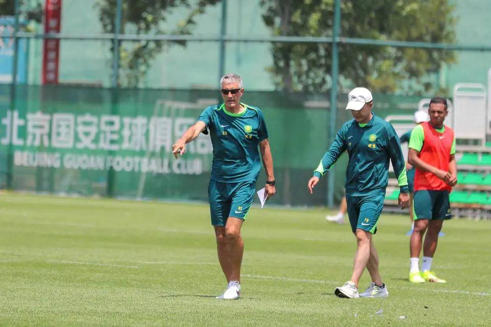 国安核心已拒绝参加球队冬训！铁了心一分钱不要，就想转会去上港的简单介绍