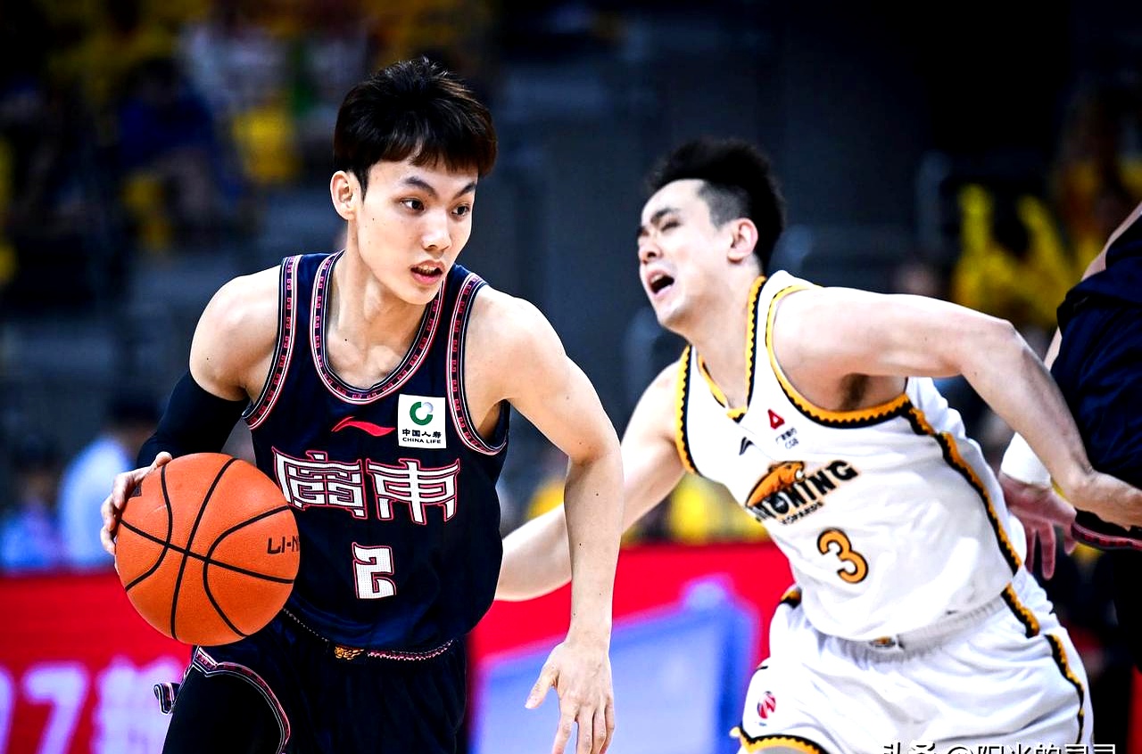 包含《济南时报》：客场挑战广东队很难赢？山东男篮要迎难而上的词条