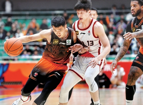 包含《济南时报》：客场挑战广东队很难赢？山东男篮要迎难而上的词条