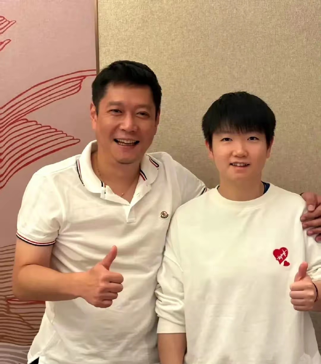 不是邱贻可，不是陈玘，孙颖莎教练或敲定，44岁，低调，樊振东好友的简单介绍