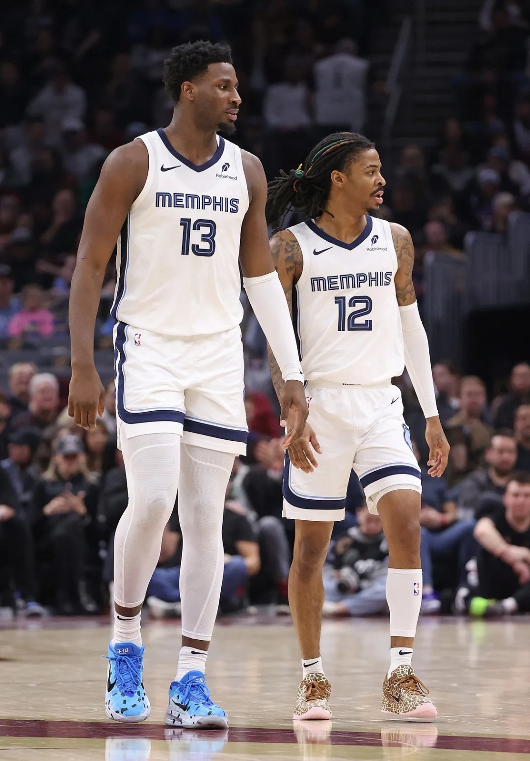 包含莫兰特伤停4场复出17+10！灰熊大胜雄鹿贾伦24+9+5帽格林20分的词条