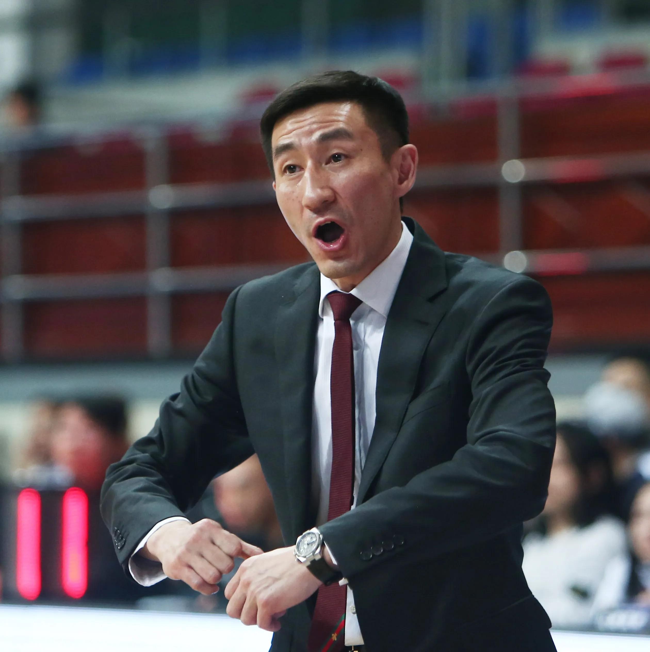 赵睿23+5+6关键篮板定胜北京客场险胜新疆6连胜