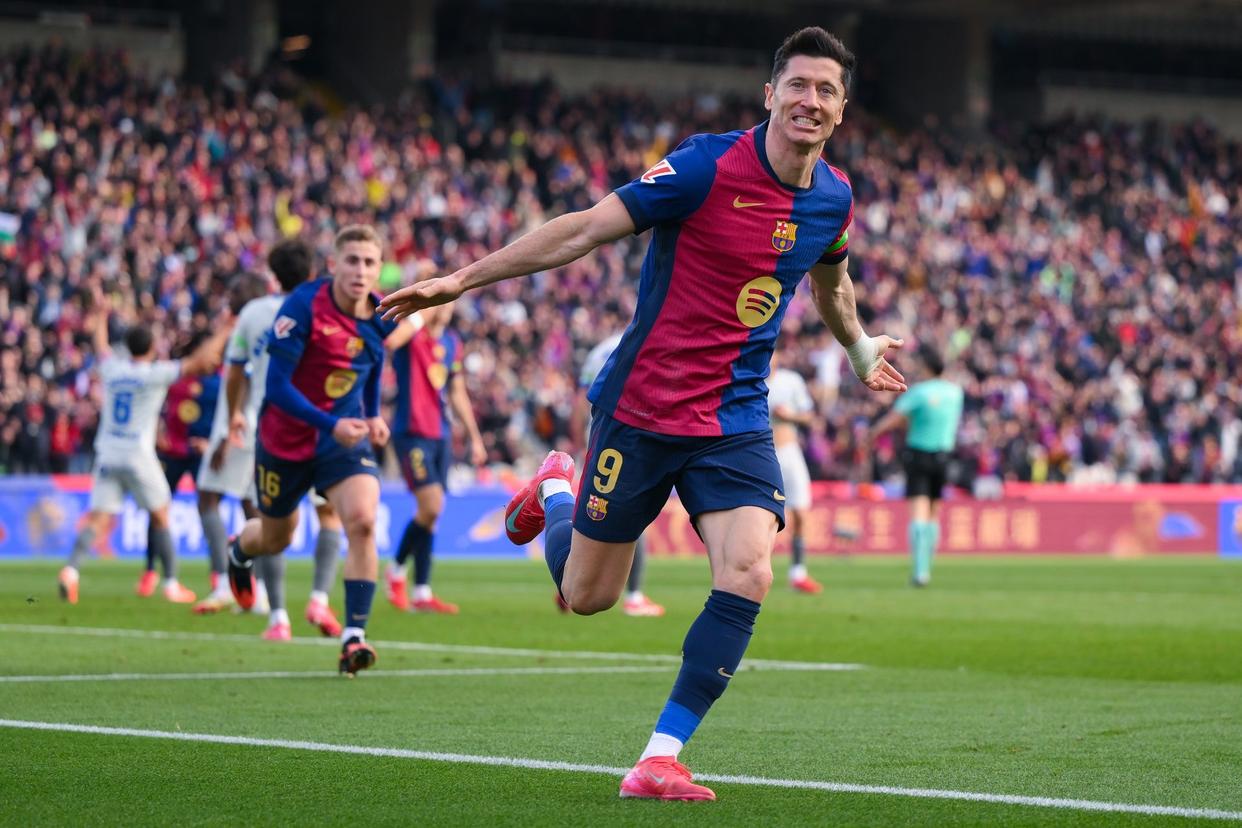 莱万：和巴萨续约不是薪水减半的问题，我还没确定未来的方向的简单介绍