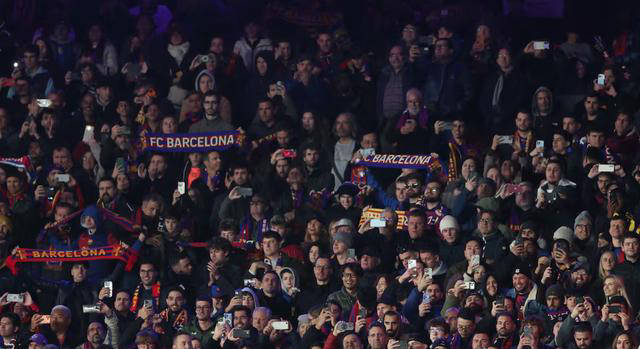 欧足联对巴萨能否在诺坎普举办欧冠联赛阶的简单介绍