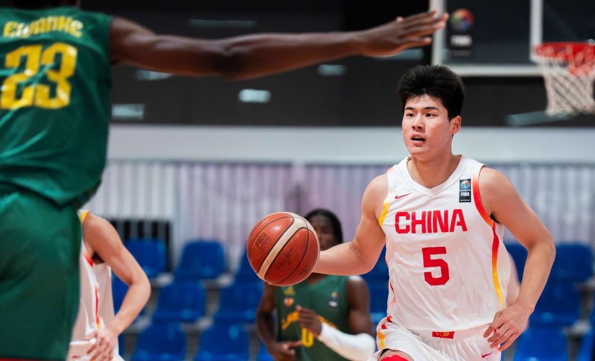 包含国青男篮暴露了差距、展现了潜力的词条