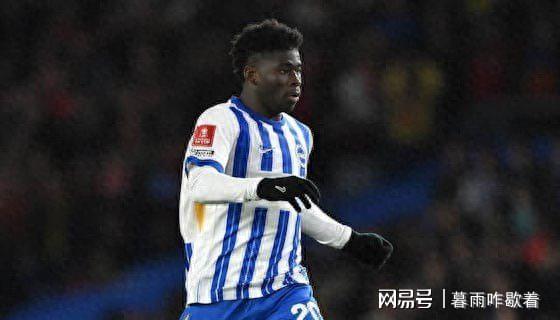 包含曼联错失8000万英镑节约，卡洛斯·巴莱巴转会风云再起的词条