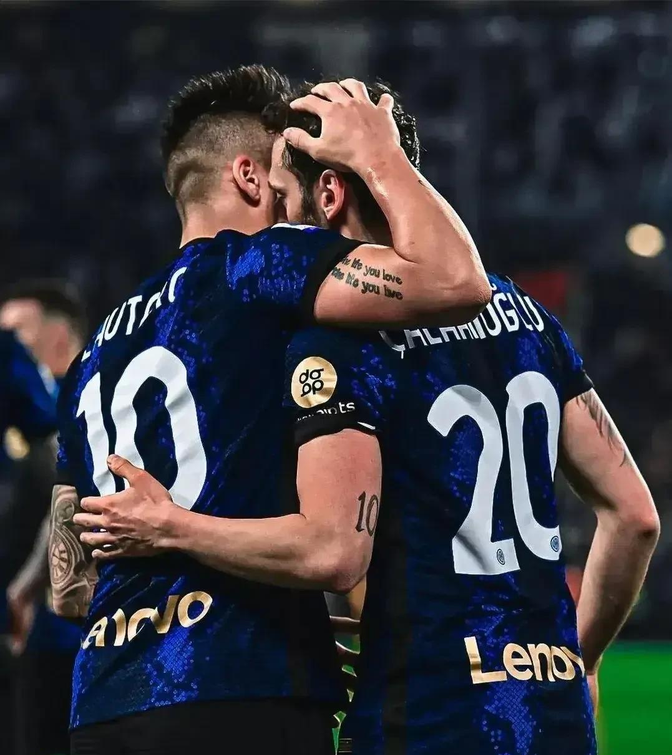 曼城和拜仁有意多纳鲁马，他尚未与巴黎谈妥续约的简单介绍