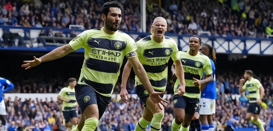 包含曼城清洗第一刀！斯通斯领衔6将离队名单曝光的词条