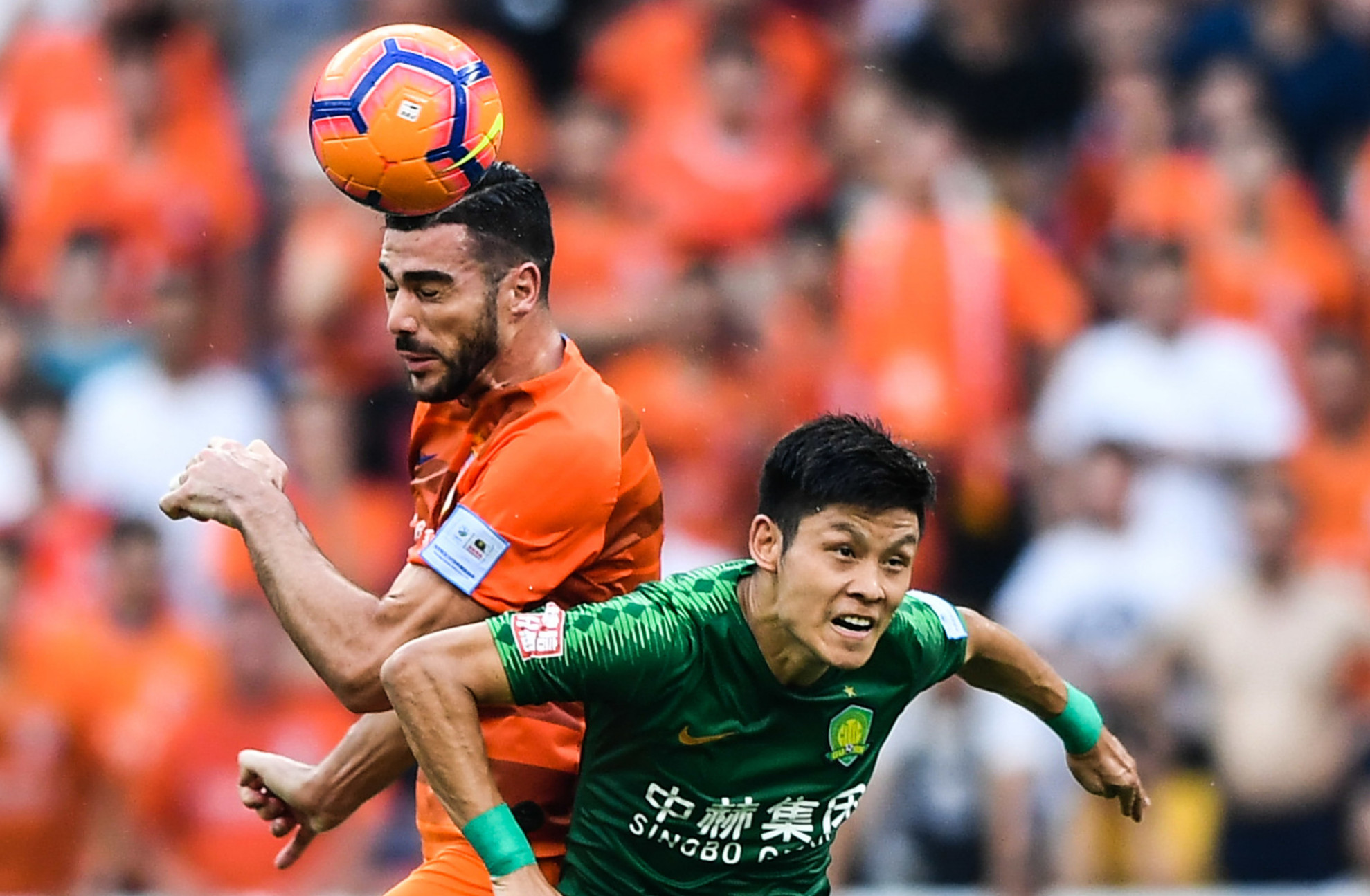 国安闪电签下葡超铁腰，中超冬窗操作拉开差距的简单介绍