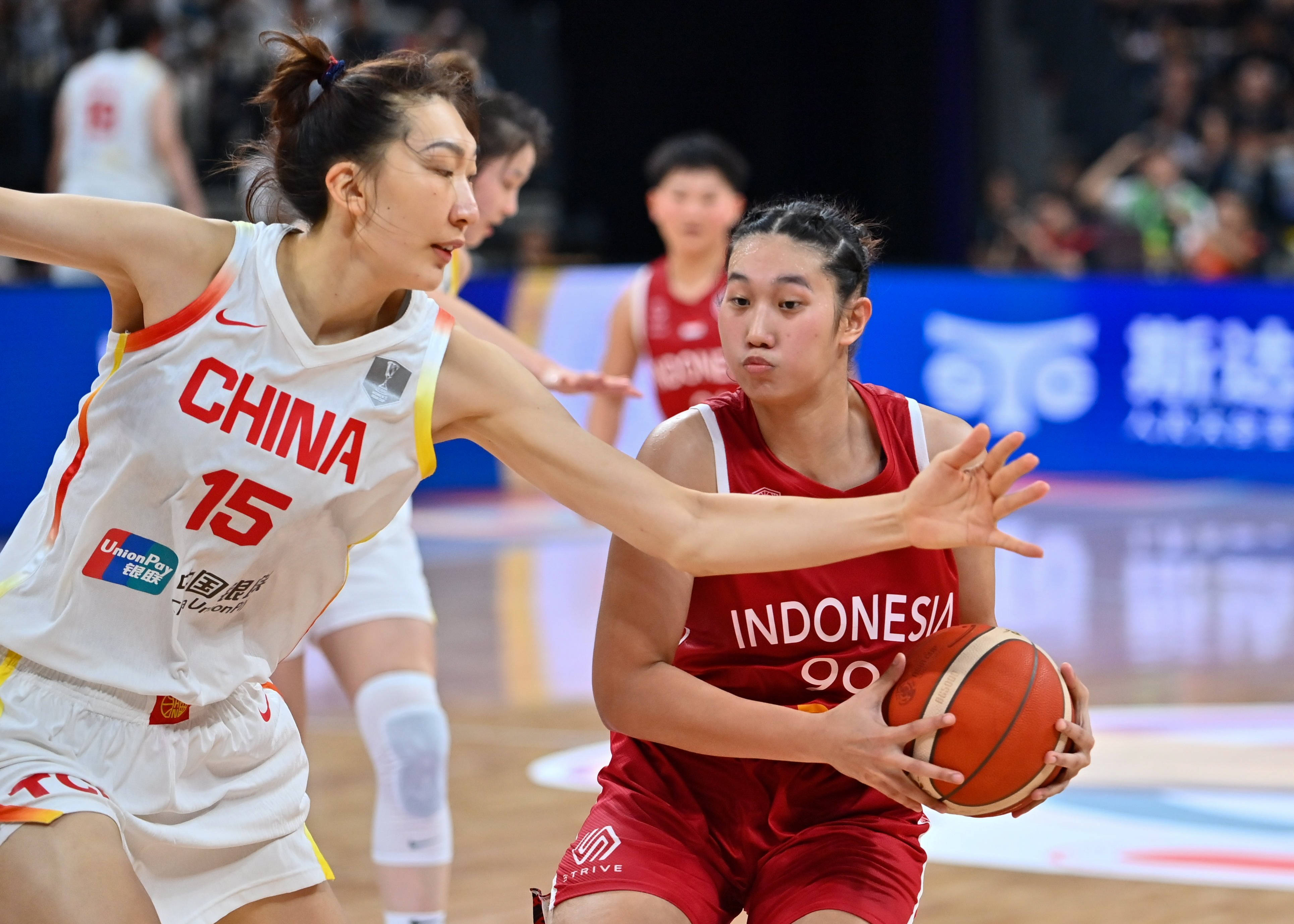 关于女篮亚洲杯-张子宇8中8韩旭18+12中国擒韩国2连胜的信息