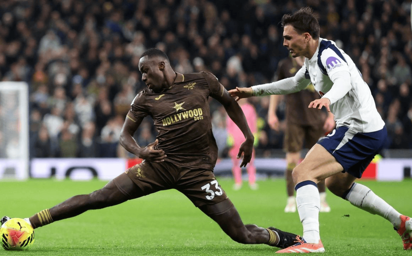 关于英超黑马掉链子，丢掉2分，只落后曼联1分，距离欧冠区4分的信息