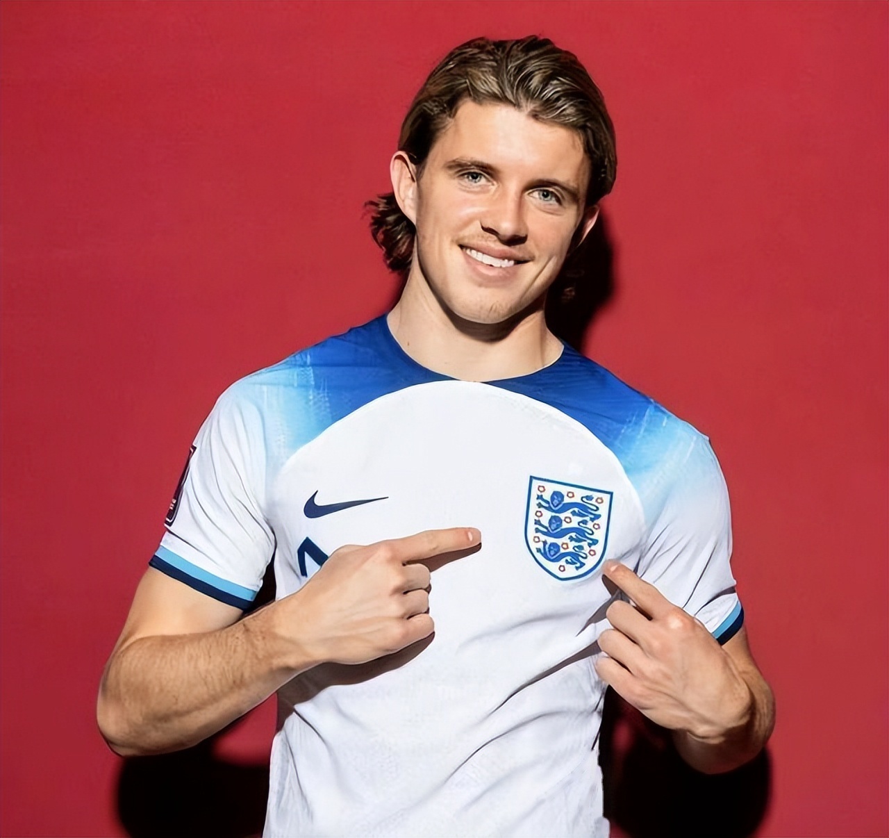 包含默森批切尔西主帅引争议，称蓝军阵容仅适合杯赛争冠的词条