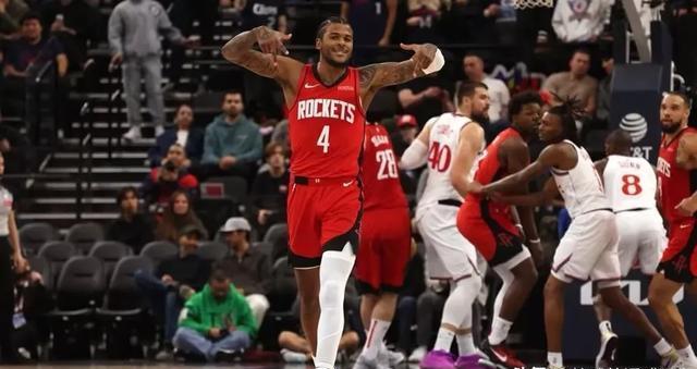 范弗利特加盟快船，提升后场组织能力的简单介绍