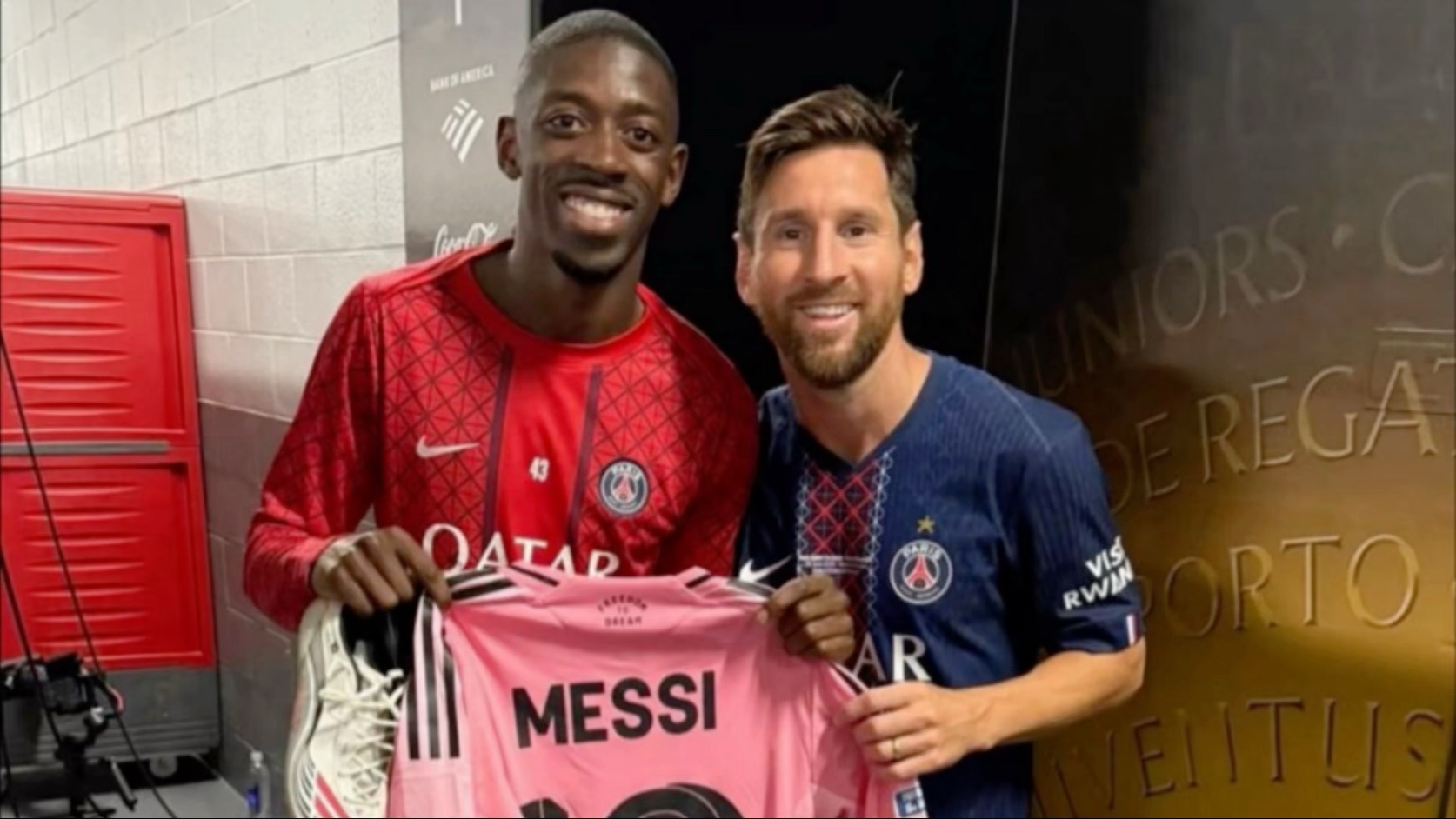 包含2025金球奖30人候选：登贝莱亚马尔领衔姆巴佩哈兰德在列的词条