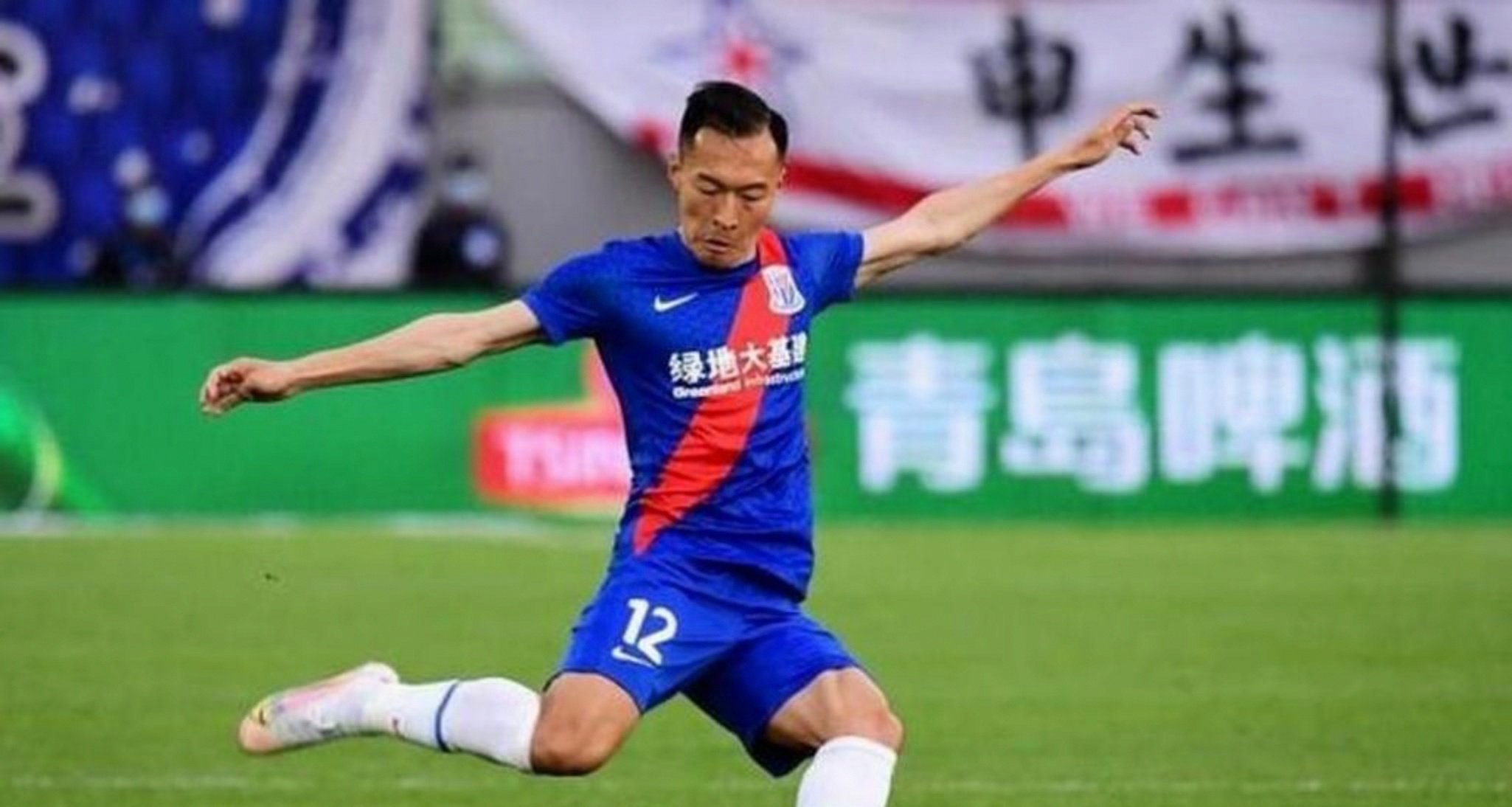 包含意外！新帅还没接手武汉三镇，就要求俱乐部跟中超冠军功勋队长签约的词条