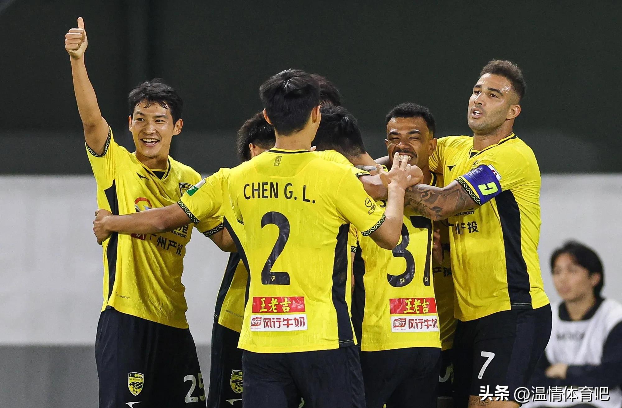 关于随着延边1-0，南通1-3，铁人4-2复仇铜梁龙，中甲最新积分榜出炉的信息