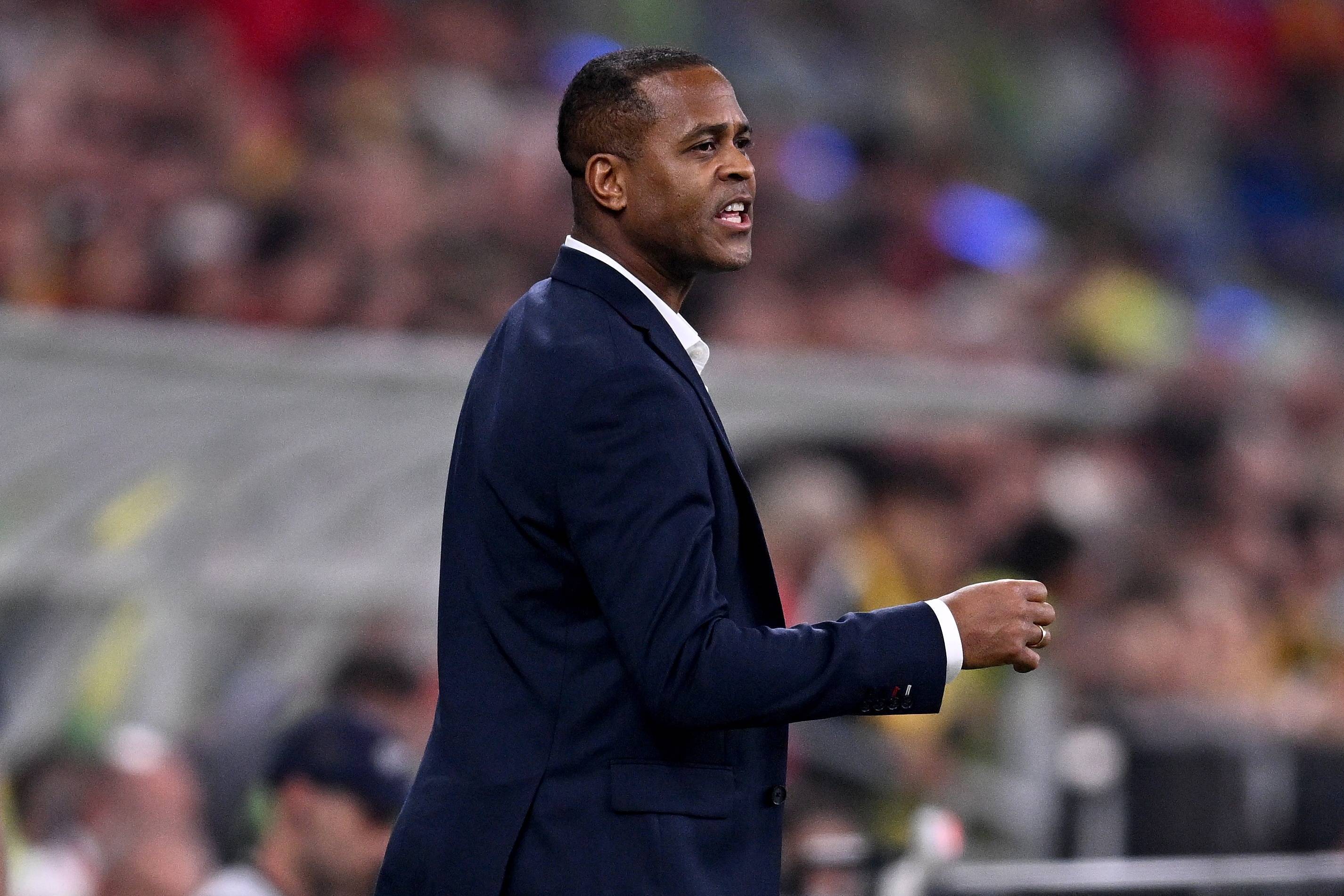 鲁本-克鲁伊维特加盟里昂，球员是克鲁伊维特三儿的简单介绍