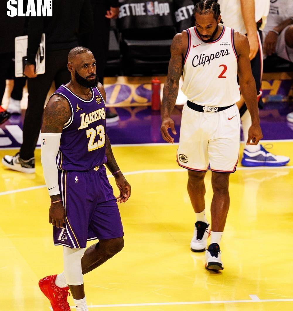 詹姆斯在快船老训练馆开练配文:绝不能说我不努力的简单介绍