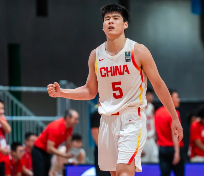 关于国青男篮暴露了差距、展现了潜力的信息