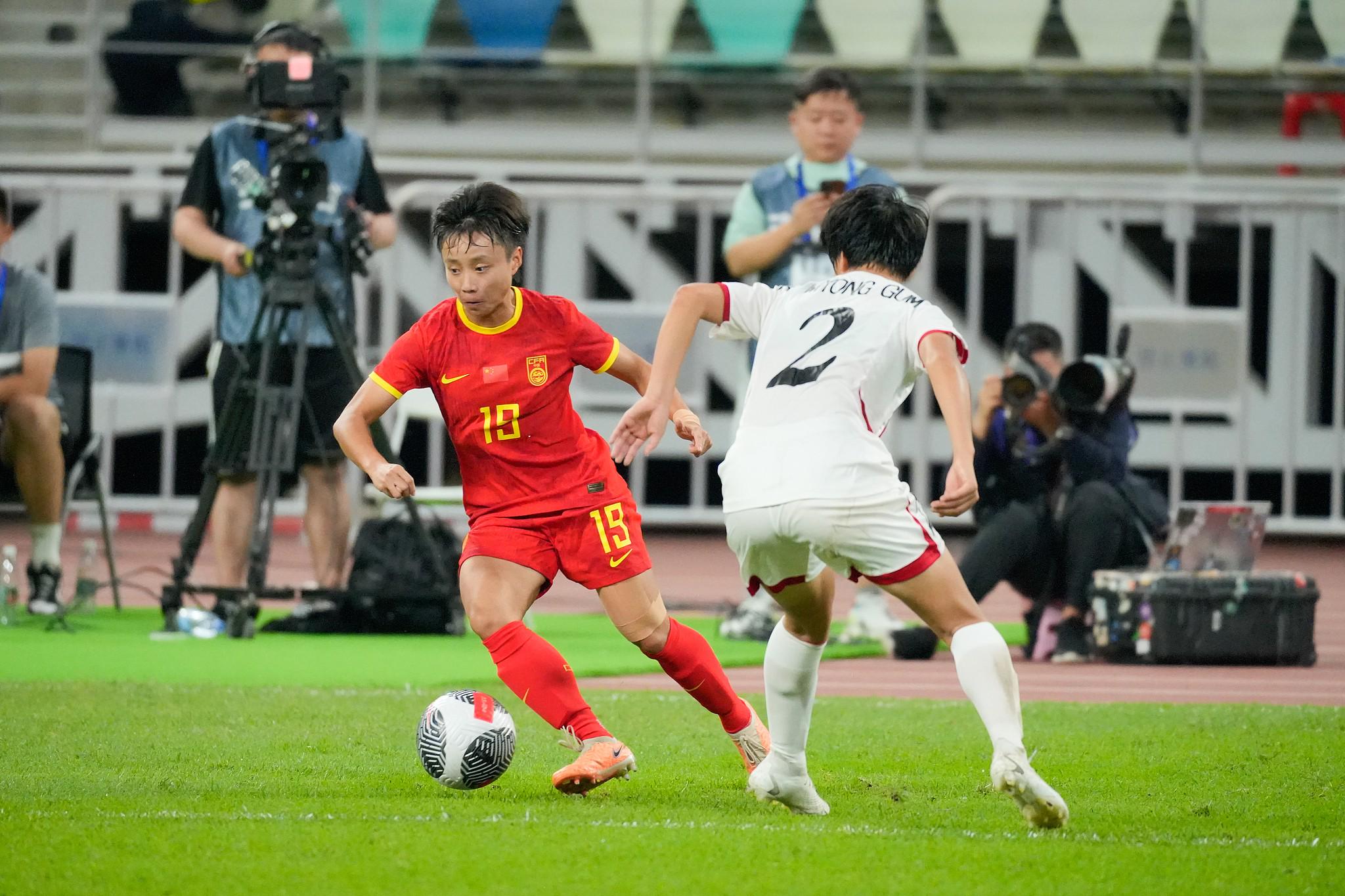 包含被绝平后，中国女足不服气，质疑主裁判罚，偏袒韩国，申诉亚足联的词条