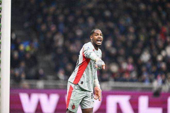 包含一日意甲动向：米兰9-0大胜对手实在不给面，国米购买对象被争抢的词条