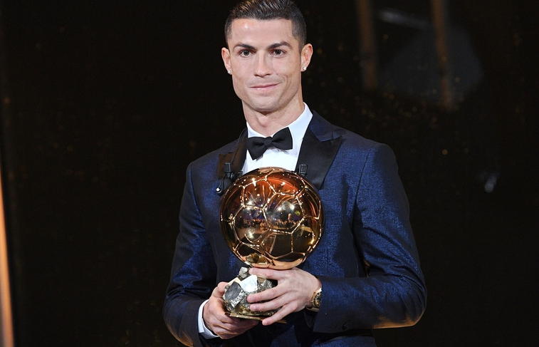 关于从绿叶到金球，他如何逆袭成为足坛传奇？的信息