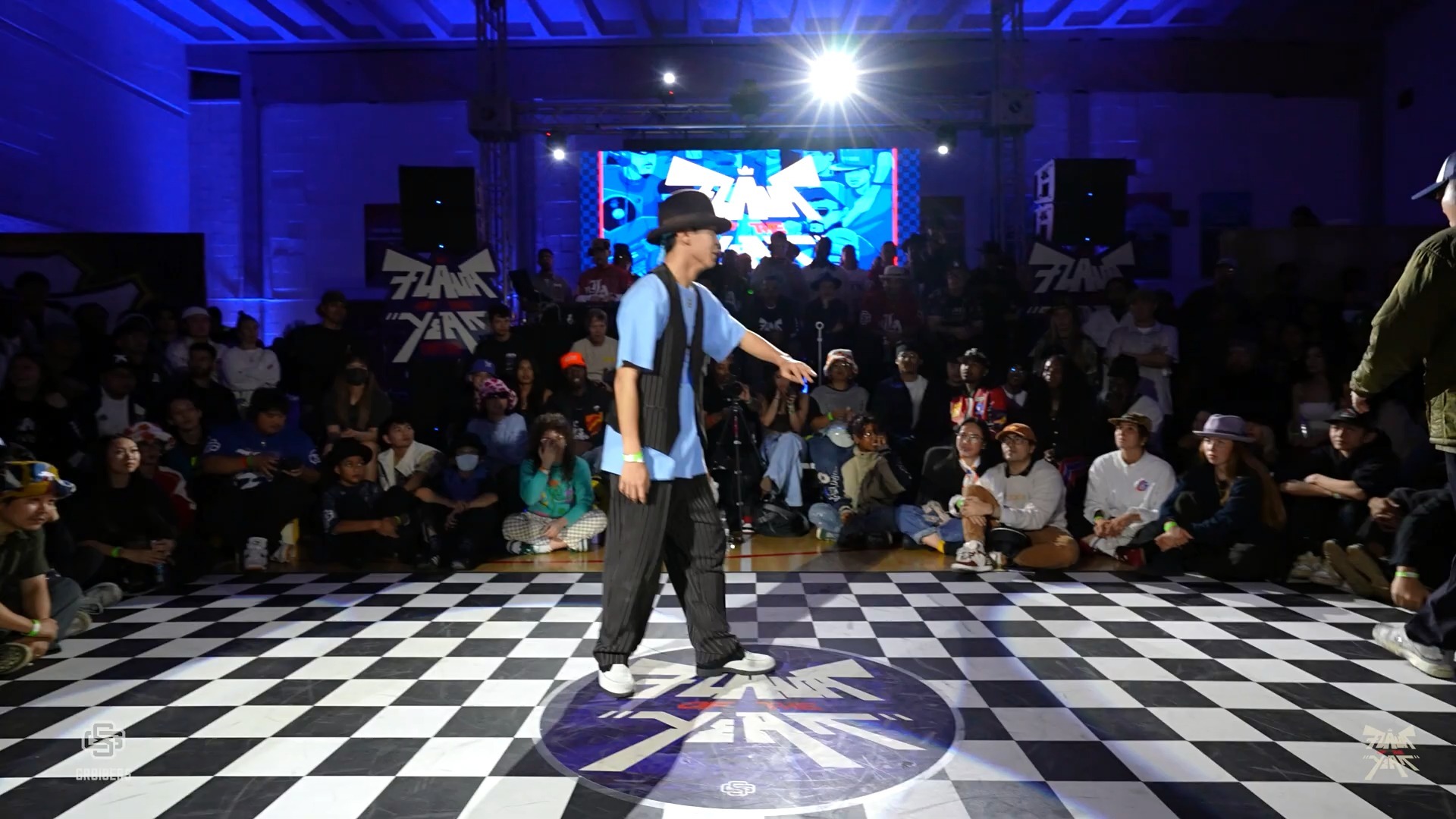 包含2025TOP世界街舞大赛总决赛裁判秀-JR的词条