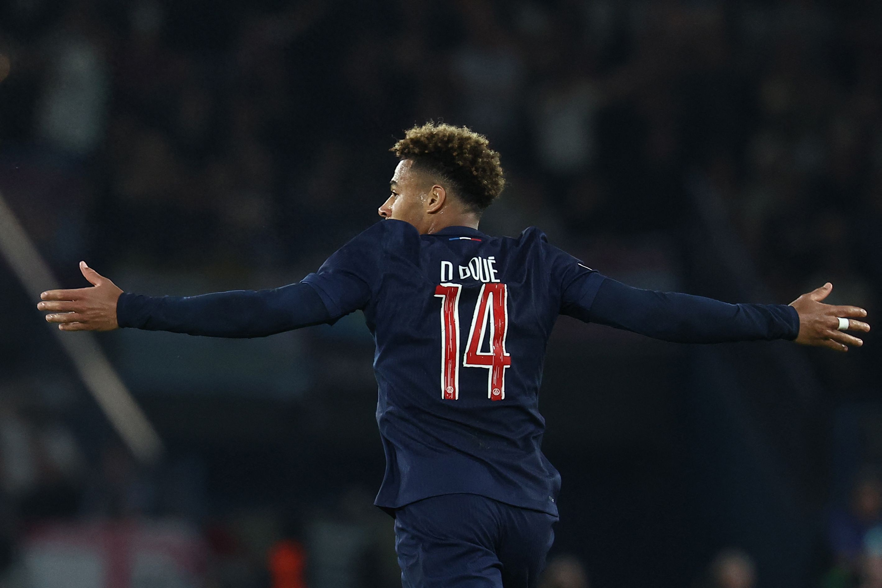 巴萨巴黎分别挺进欧冠四强，只要姆巴佩不尴尬，尴尬的就是别人的简单介绍