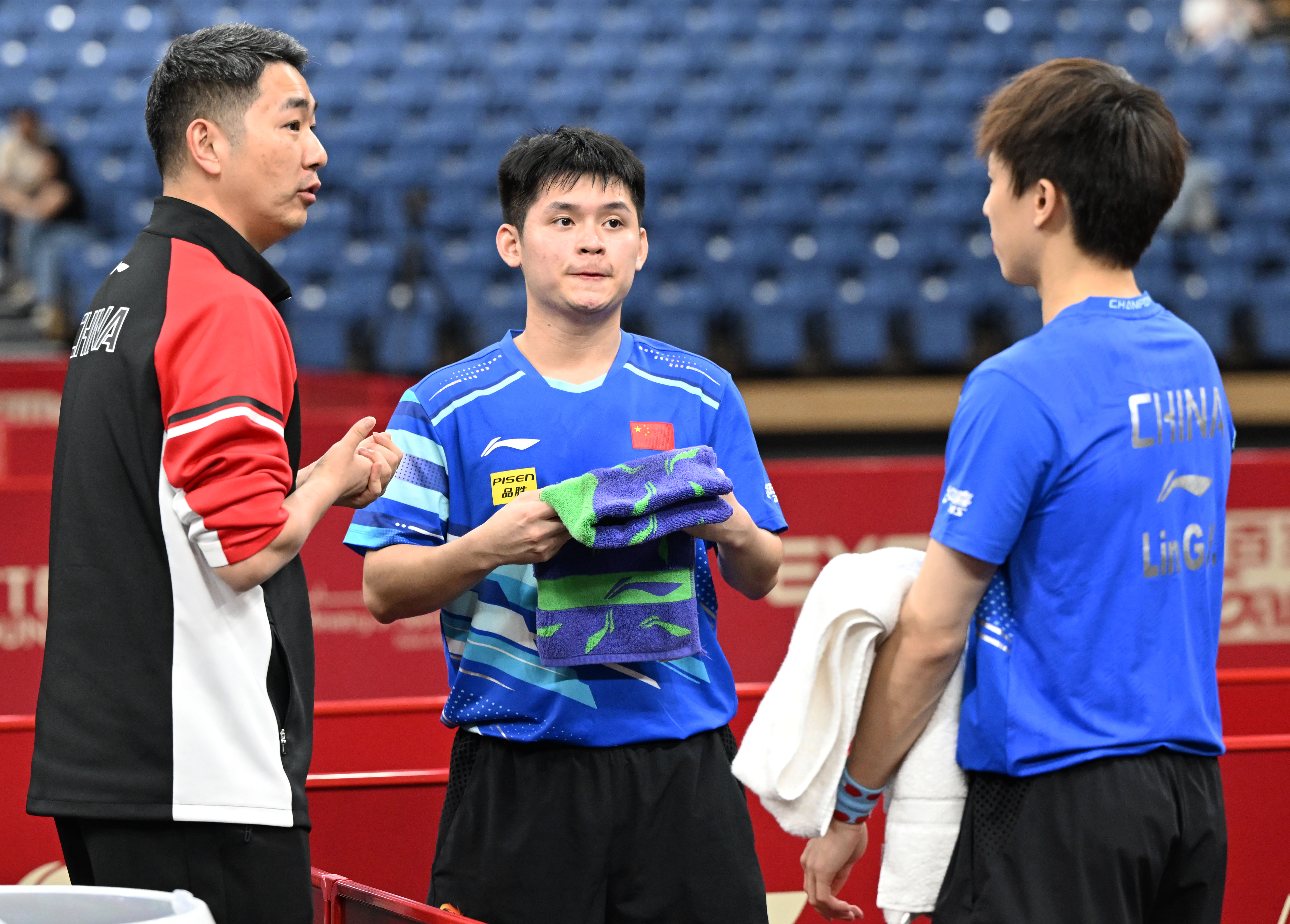 国际乒联最新世排:林诗栋第1王楚钦第2林高远再退步的简单介绍