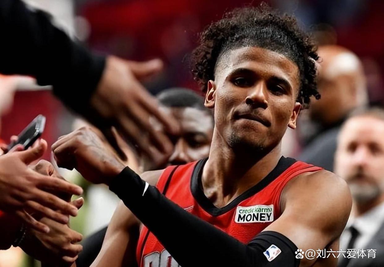 包含比尔明天会拿到1340万，买断已成定局＆最晚周三敲定的词条