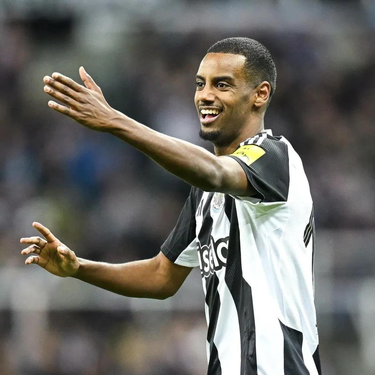 包含12亿英镑！伊萨克只想加盟利物浦红军愿为他破纪录的词条