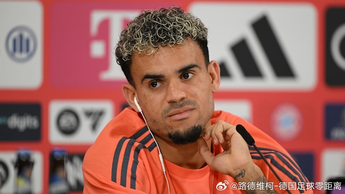 新仁到位！路易斯-迪亚斯抵达慕尼黑即将体检签约拜仁的简单介绍