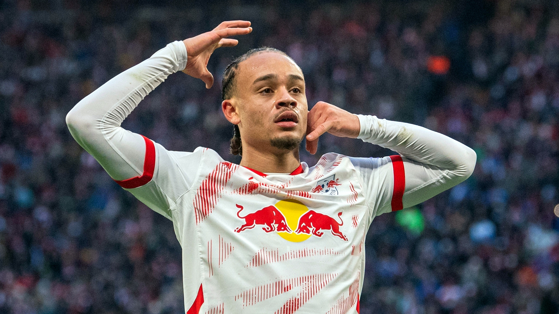 包含西蒙斯表态愿加盟切尔西，但蓝军和阿森纳都需要先卖人的词条