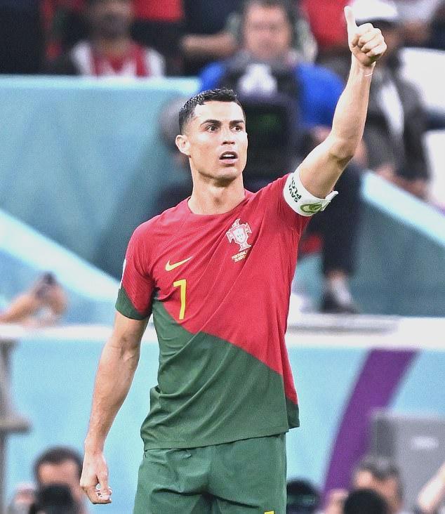 包含“C罗接班人”25岁就与总裁在沙特汇合:3000万顶级年薪打动他的词条 包含“C罗接班人”25岁就与总裁在沙特汇合:3000万顶级年薪打动他的词条