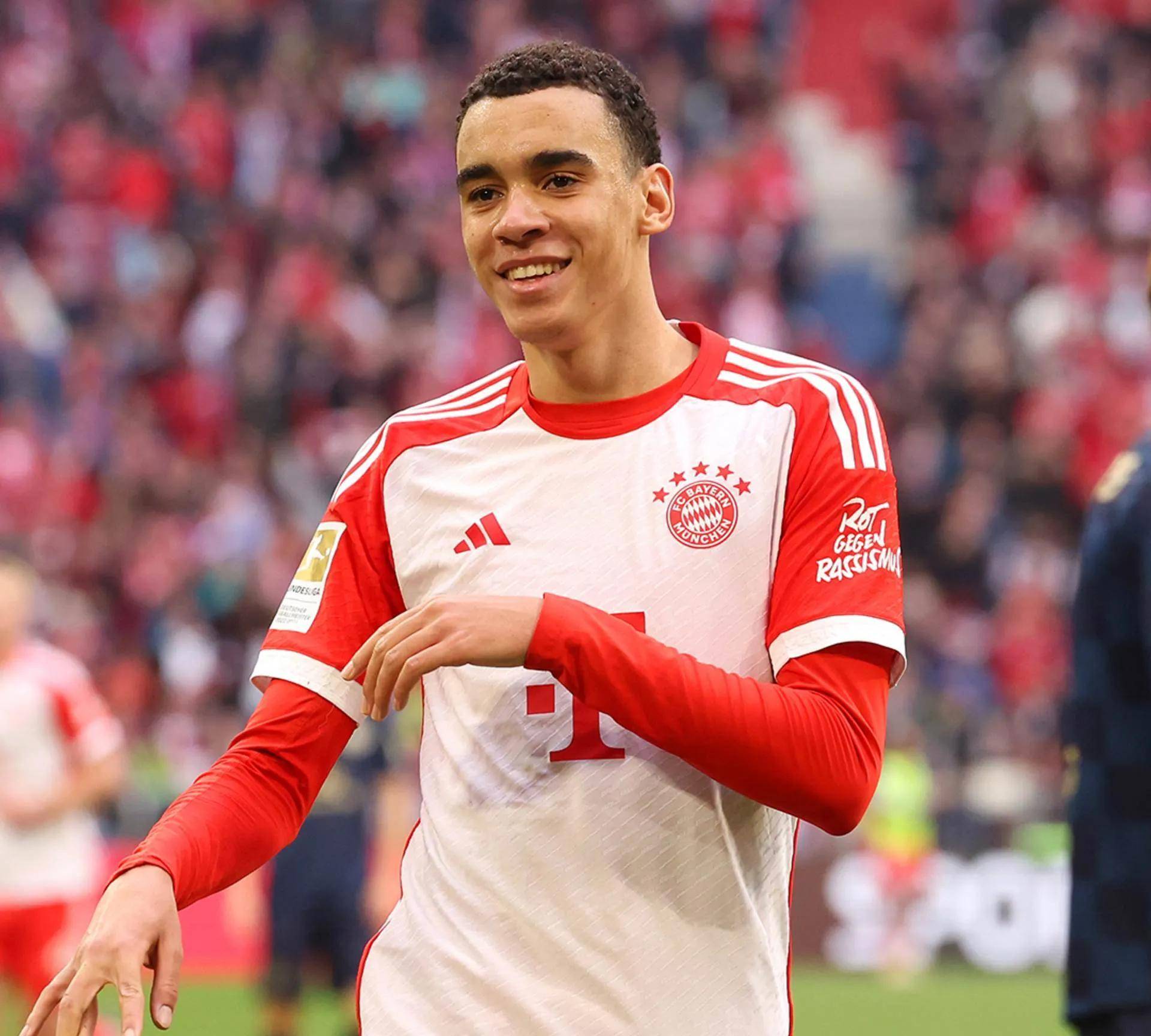 包含拜仁出手！迪亚斯7500万加盟，利物浦重启引援计划，15亿瞄准“神锋”的词条