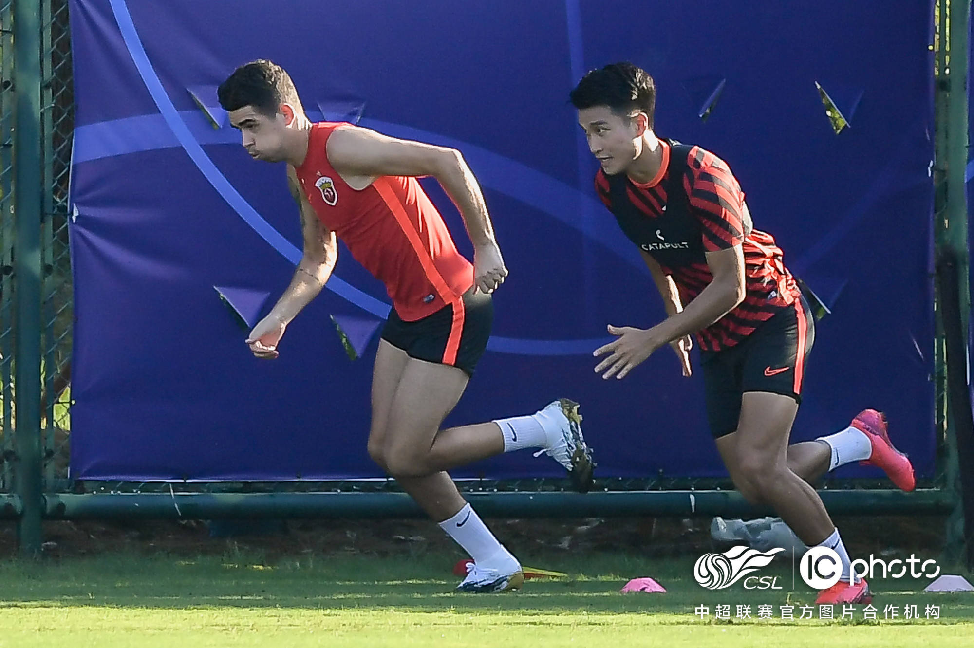 包含陶汉林:这场比赛是团队的胜利,每个人都在帮球队摆脱困境的词条 包含陶汉林:这场比赛是团队的胜利,每个人都在帮球队摆脱困境的词条