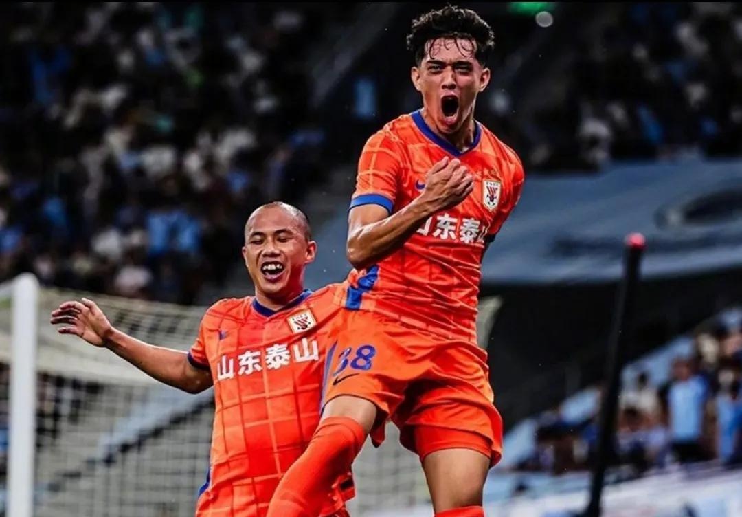 意外!他是首位确定不再为上港出战2026赛季中超 意外!他是首位确定不再为上港出战2026赛季中超