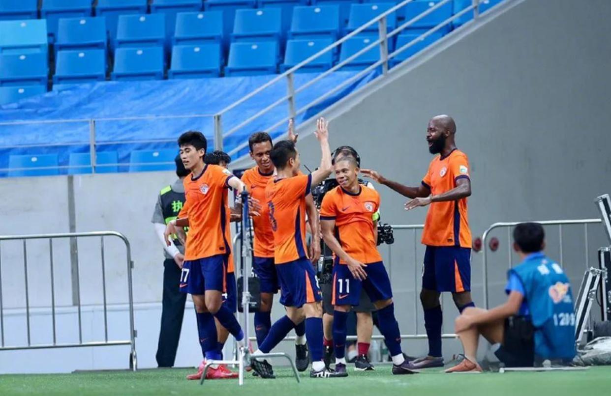 关于兄弟德比？曝成都蓉城主教练已敲定是浙江队主帅弟弟的信息